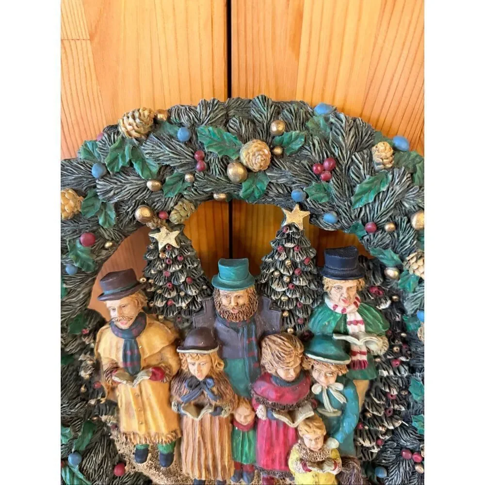 Christmas Carolers Resin Wreath Hanging Xmas Holiday 12” (6366)